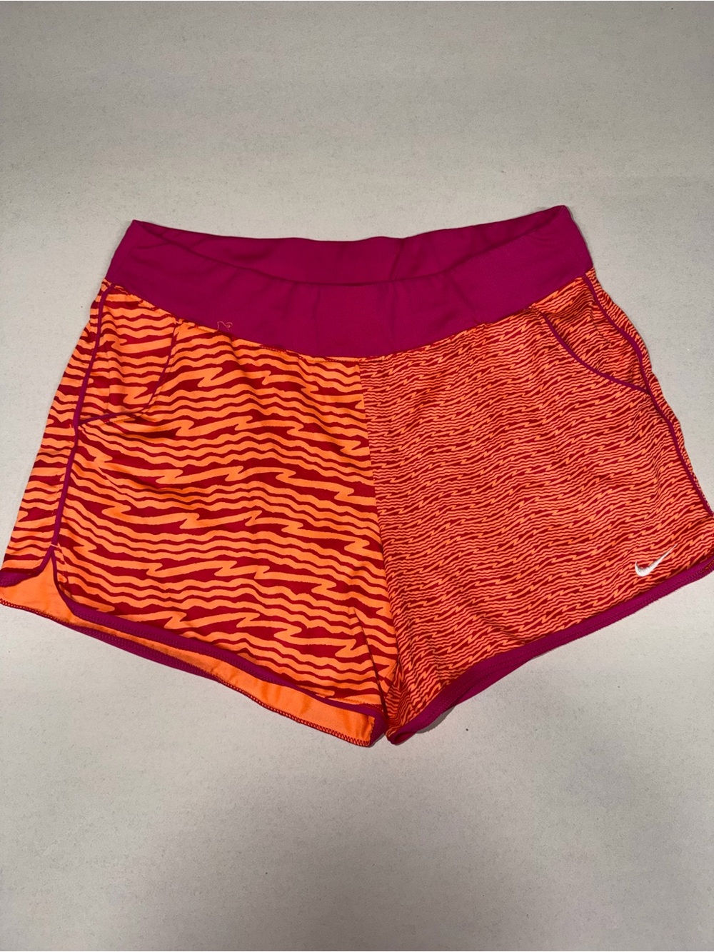 Nike Women's Orange and Fuchsia Patterned Athletic Shorts